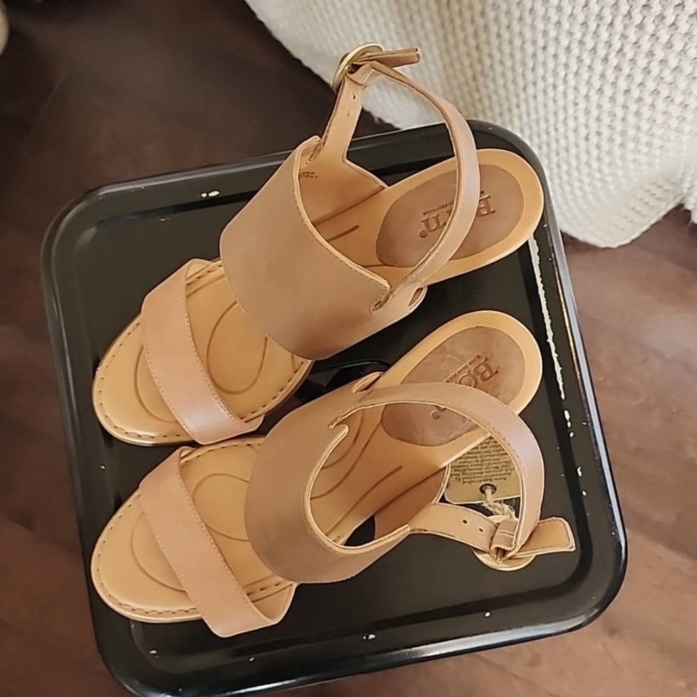 Born Women's Cindie Sandal - Picture 3 of 5